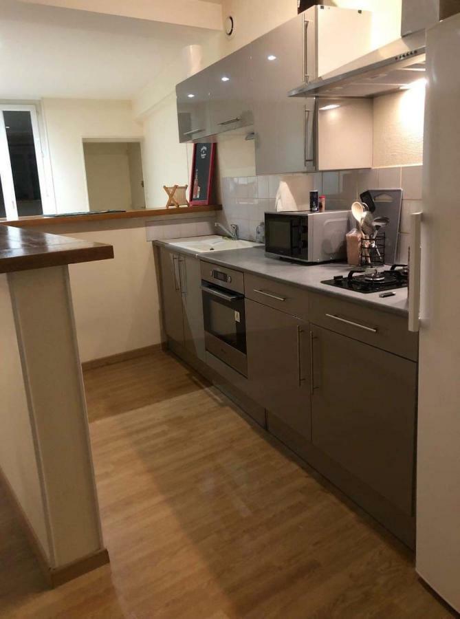 Appartement Face Au Donjon Пон Экстерьер фото